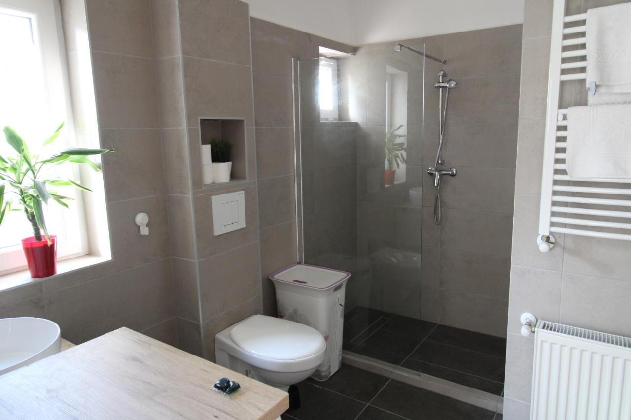 Garden Apartman House Pécs Exterior foto